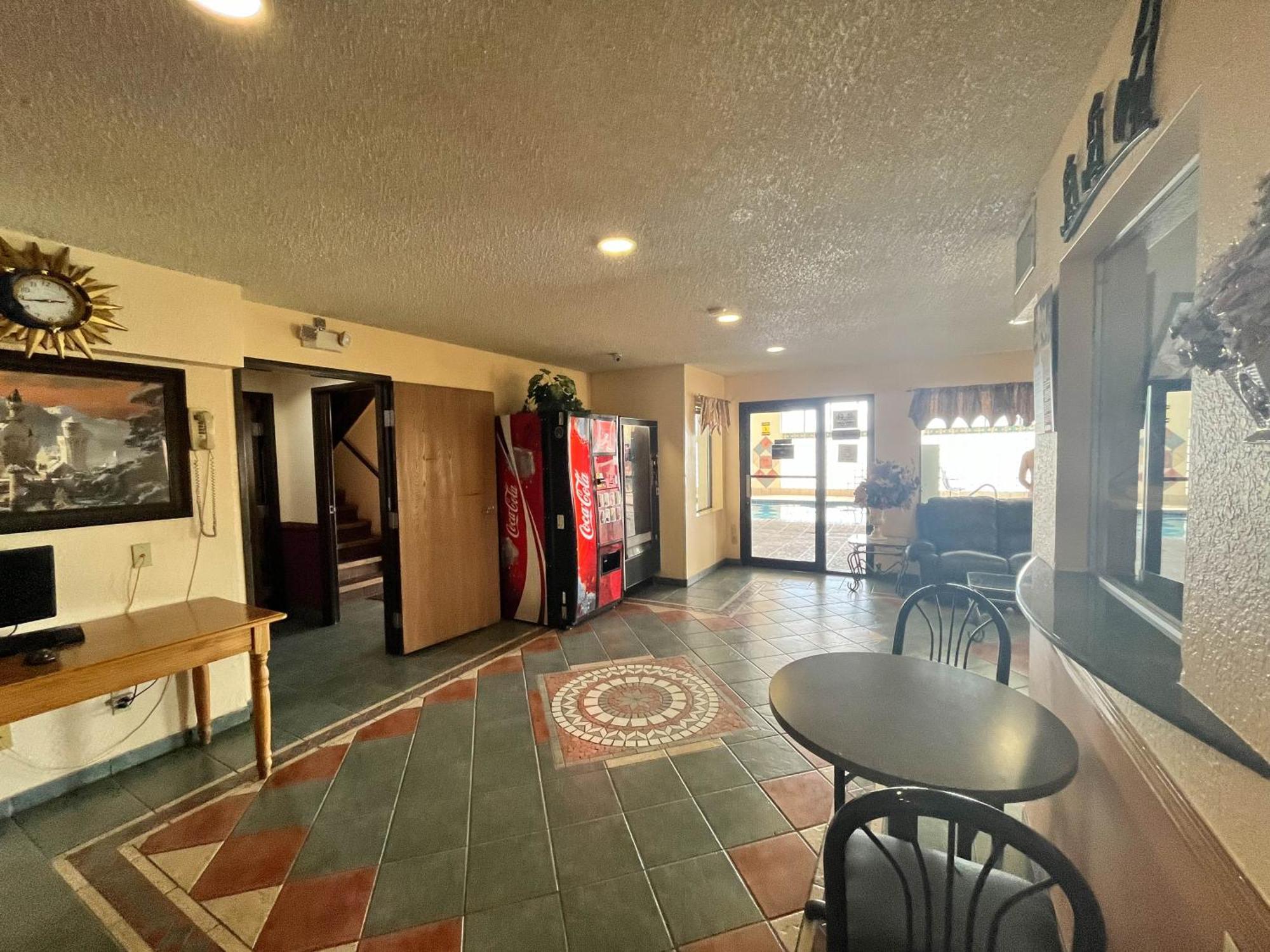 Motel 6 Deming, Nm Exteriér fotografie